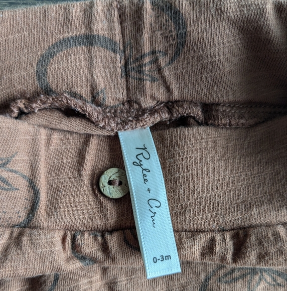 Rylee + Cru 0-3 month pants - Picture 2 of 2